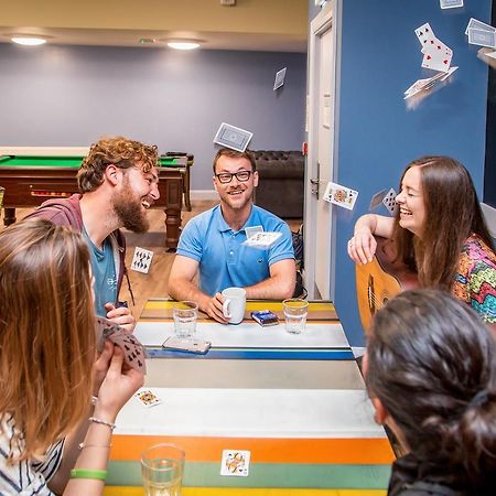 Wild Atlantic Hostel Лийнан Екстериор снимка