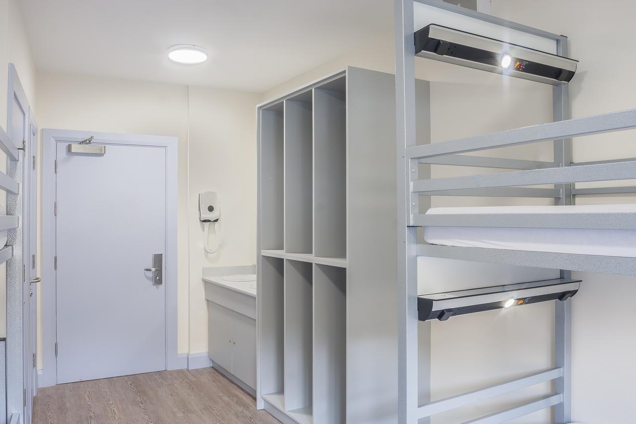 Wild Atlantic Hostel Лийнан Екстериор снимка