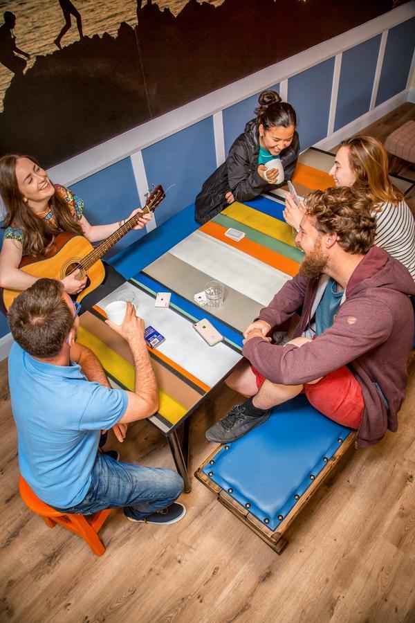 Wild Atlantic Hostel Лийнан Екстериор снимка